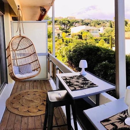 Charmant Studio Avec Terrasse Vue Mer A 50 M Сен Максим Екстериор снимка
