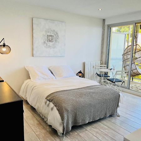 Charmant Studio Avec Terrasse Vue Mer A 50 M Сен Максим Екстериор снимка