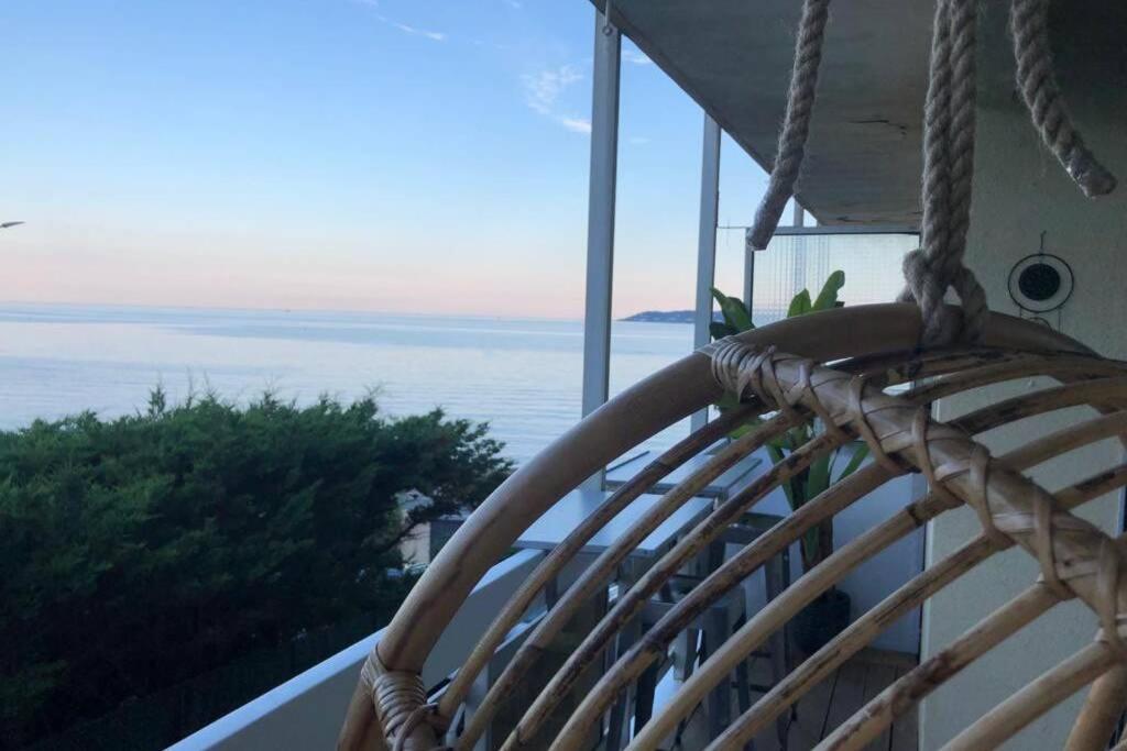 Charmant Studio Avec Terrasse Vue Mer A 50 M Сен Максим Екстериор снимка